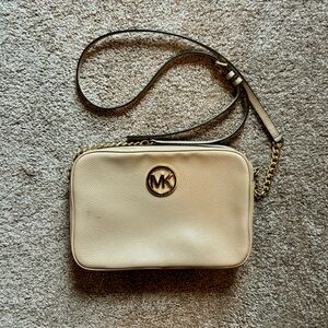 Michael Kors Crossbody Bag